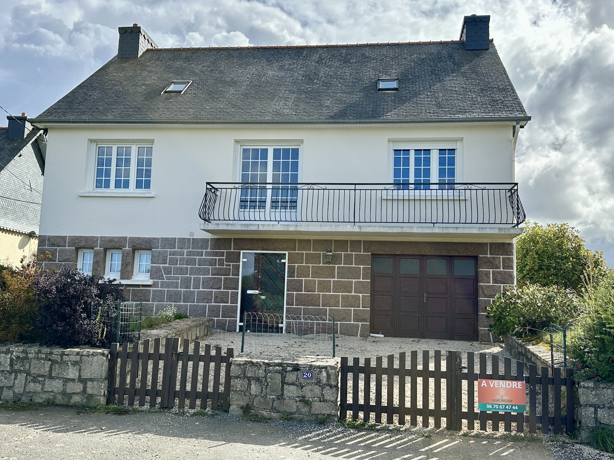Trédarzec Maison familiale 5 chambres avec potentiel de lo